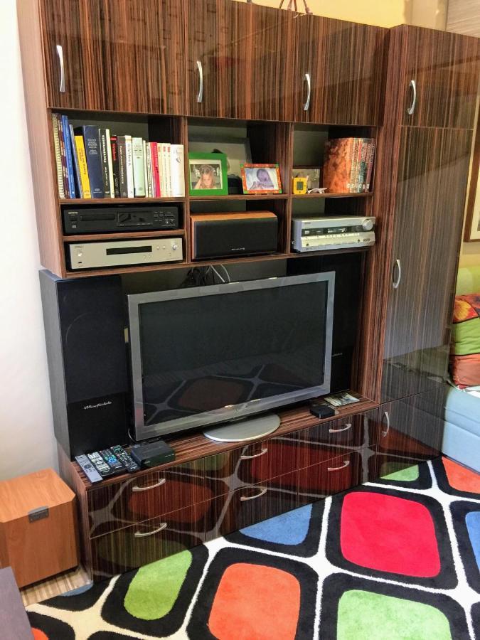 Voeroesmarty Ter Apartman Szekesfehervar Bagian luar foto